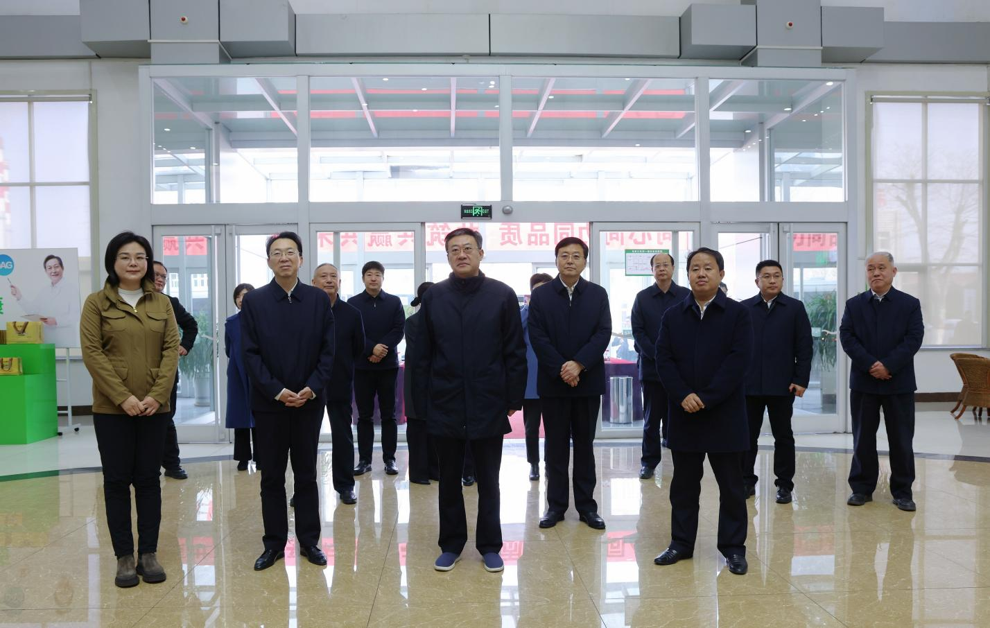 山東省委統(tǒng)戰(zhàn)部副部長、省工商聯(lián)黨組書記、常務副主席張鯤來山東三星集團調研